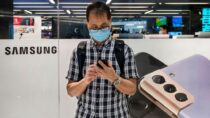 Samsung предупреждает о снижении прибыли на 32% из-за падения чипов