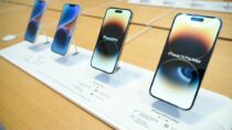 Foxconn: производитель iPhone предлагает оплату за поиск новых работников