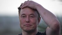 Илон Маск продал акции производителя электромобилей Tesla за $3,6 млрд