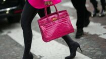 NFT-изображения меховых сумок Birkin нарушают правила использования товарных знаков