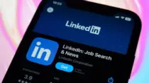 LinkedIn: Мы слишком скучны для детей, чтобы запретить социальные сети